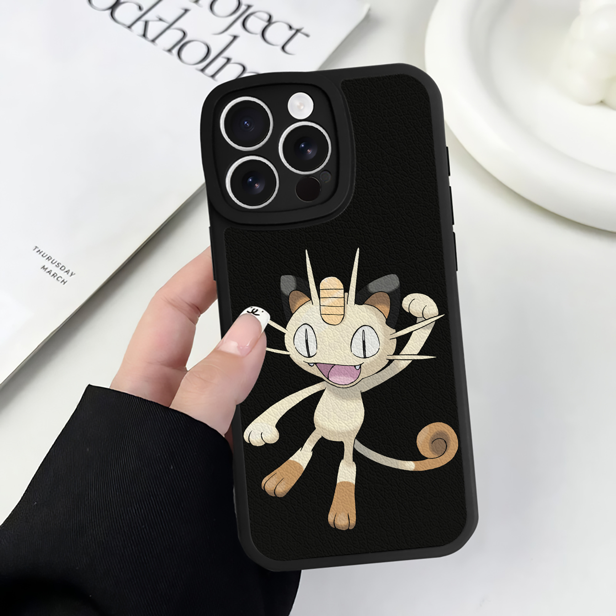（画像用） ポケットモンスター Pokémon 【iPhone 16シリーズ対応】シリコンスマホケース（レザー調） 材質：シリコン